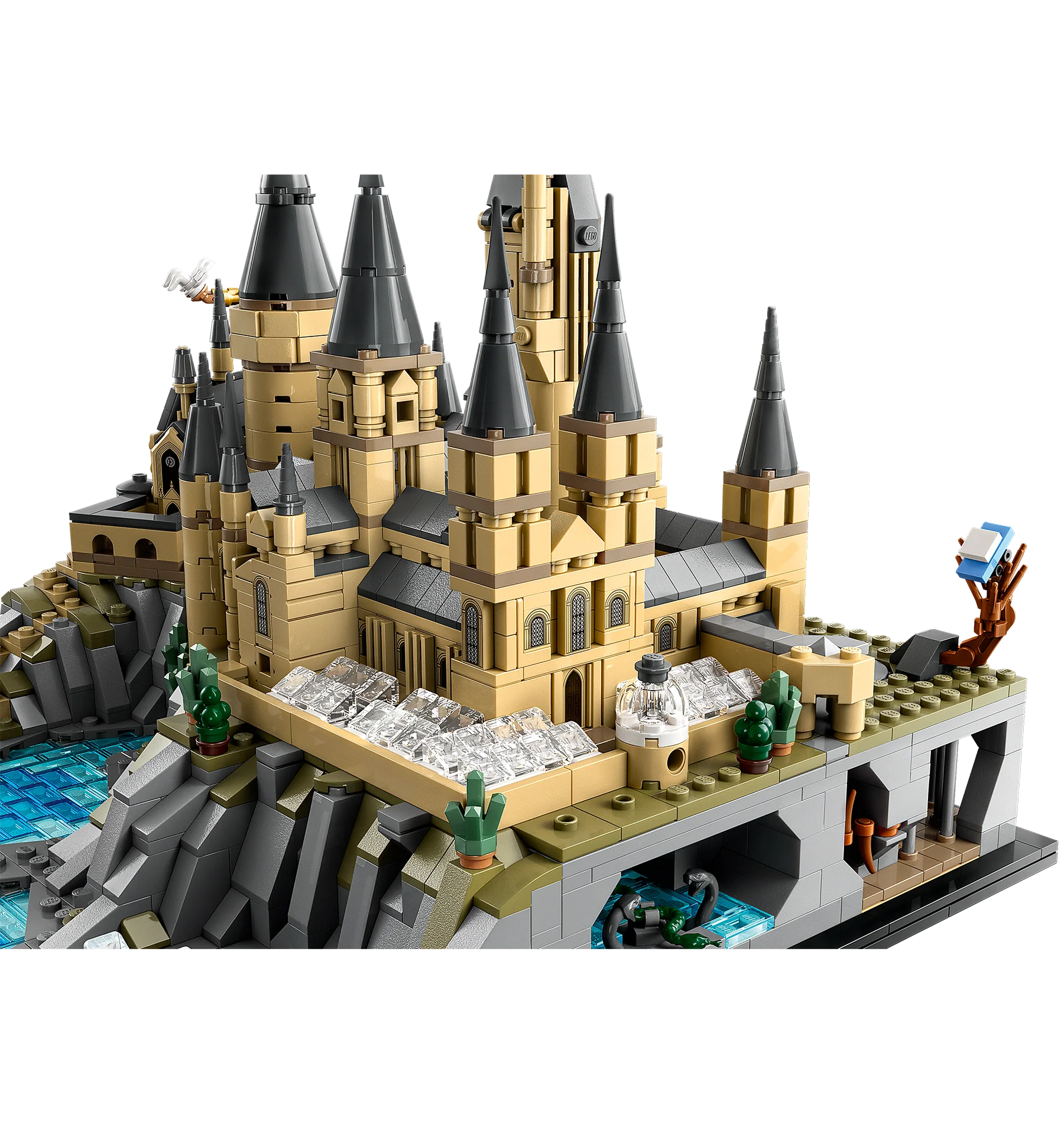 Hogwarts Castle and Grounds LEGO - Image 11