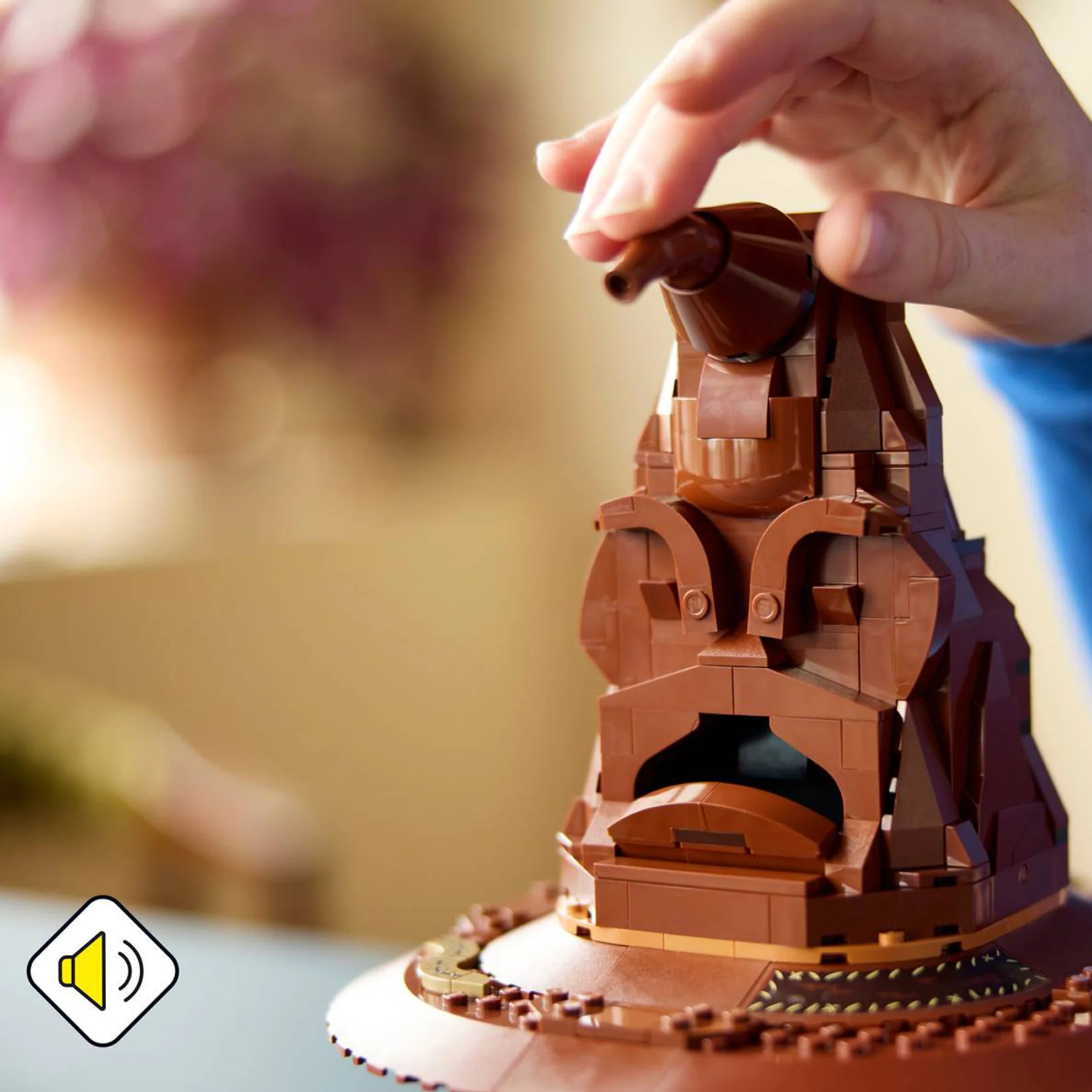 Talking Sorting Hat LEGO - Image 7